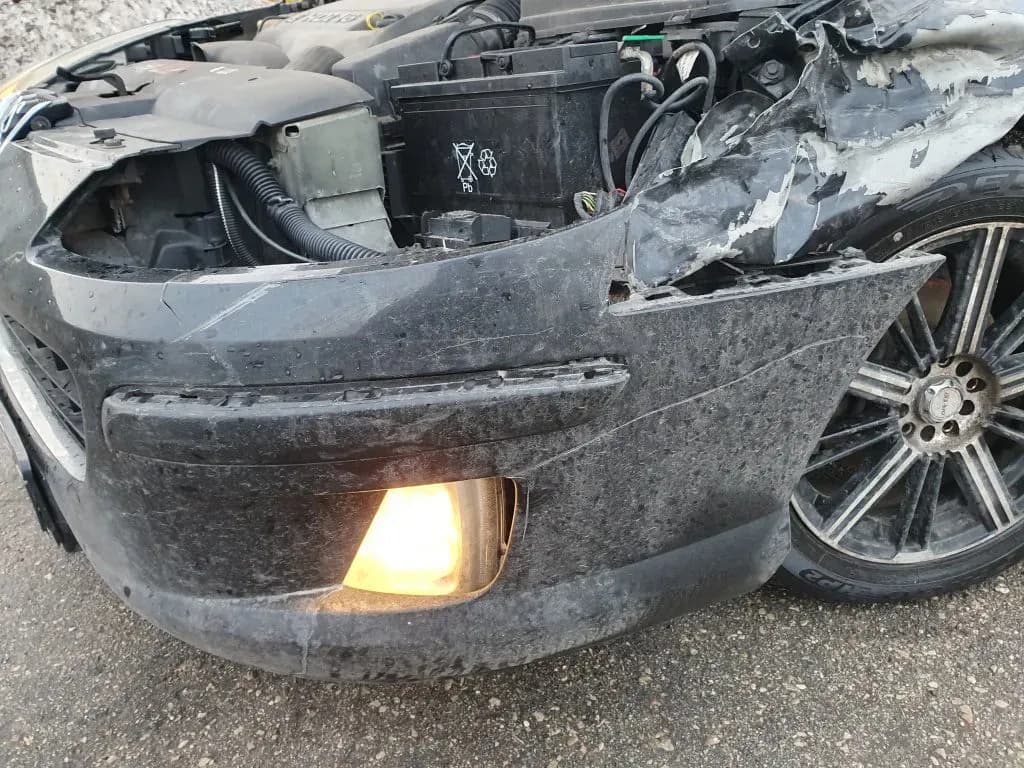 Foto izjauktais auto 2
