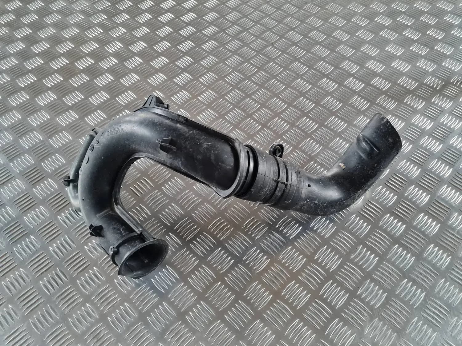 Gaisa ieplūdes caurule RENAULT SCENIC III 2011