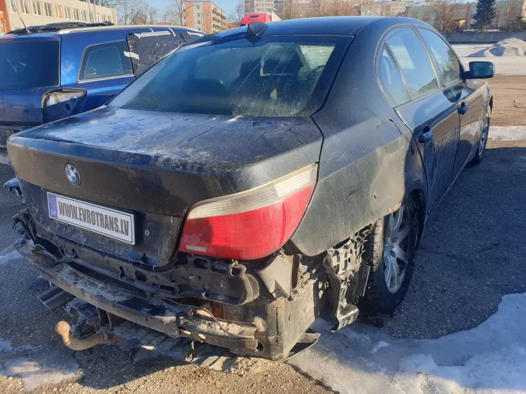 Foto izjauktais auto 4