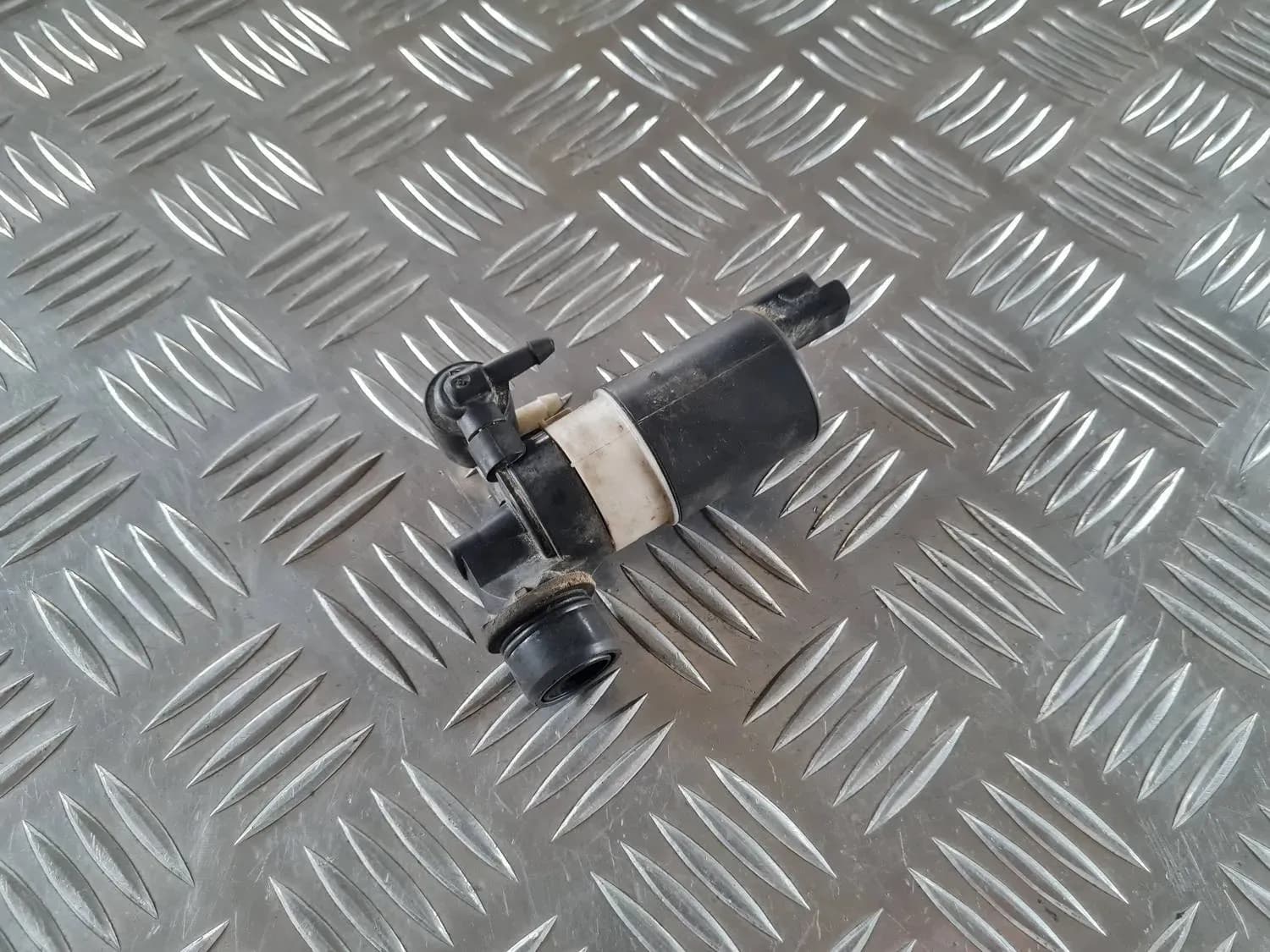 Mazgātāja šķidruma sūknis RENAULT SCENIC III 2011 - foto 1