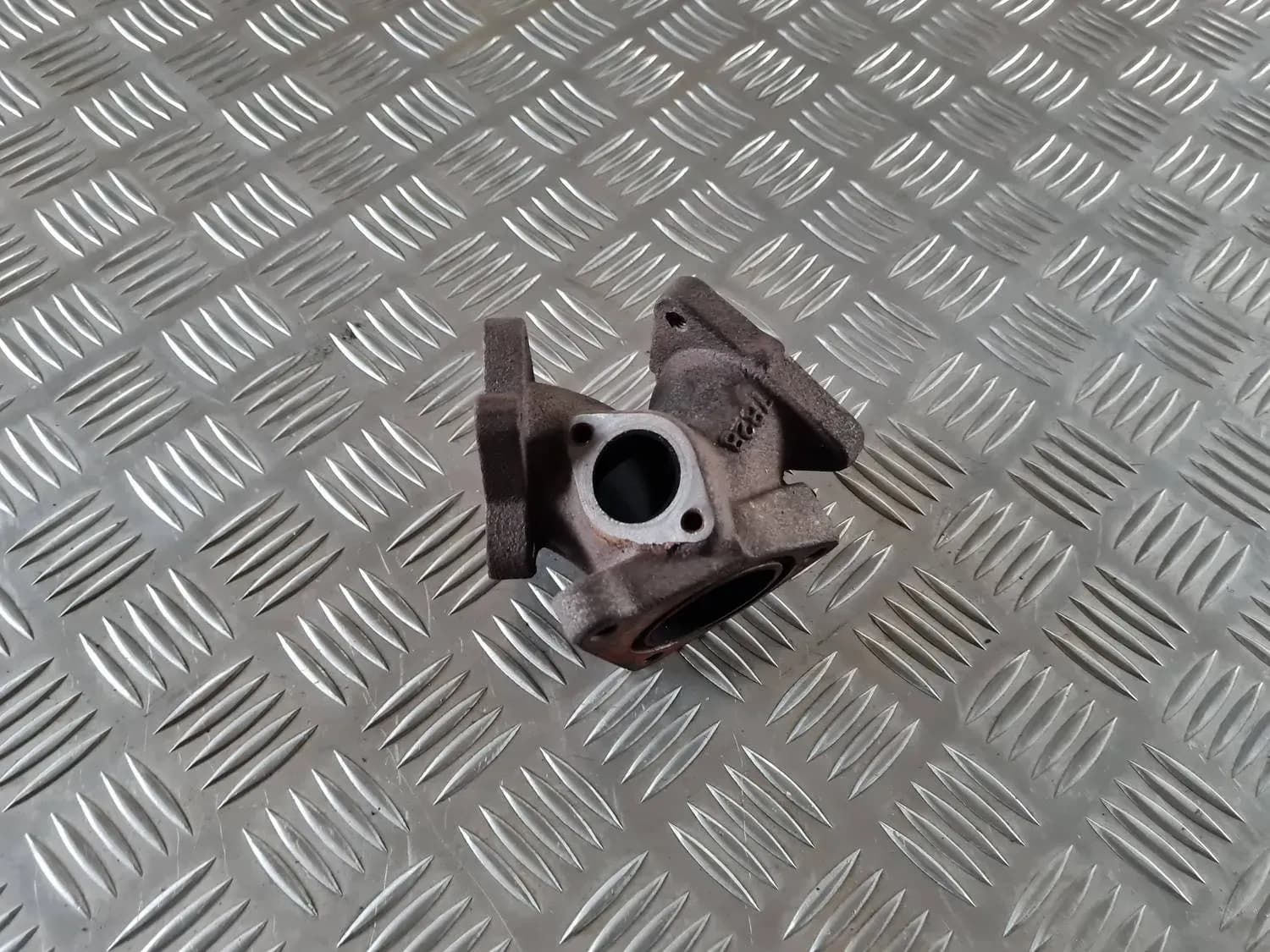 Turbīnas izplūdes caurule AUDI A6 2008