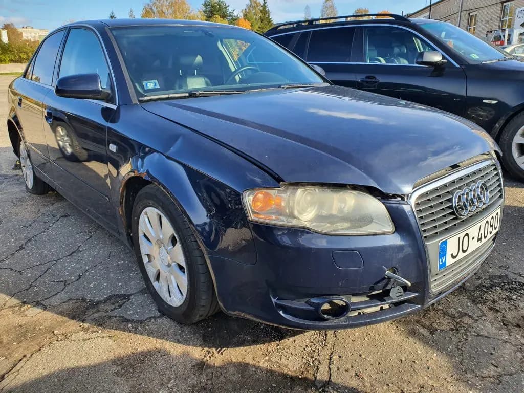 Foto izjauktais auto 1