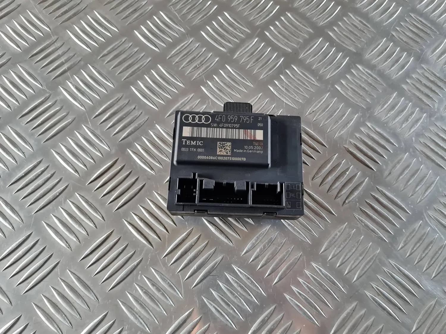 Komforta vadības bloks AUDI A6 2008