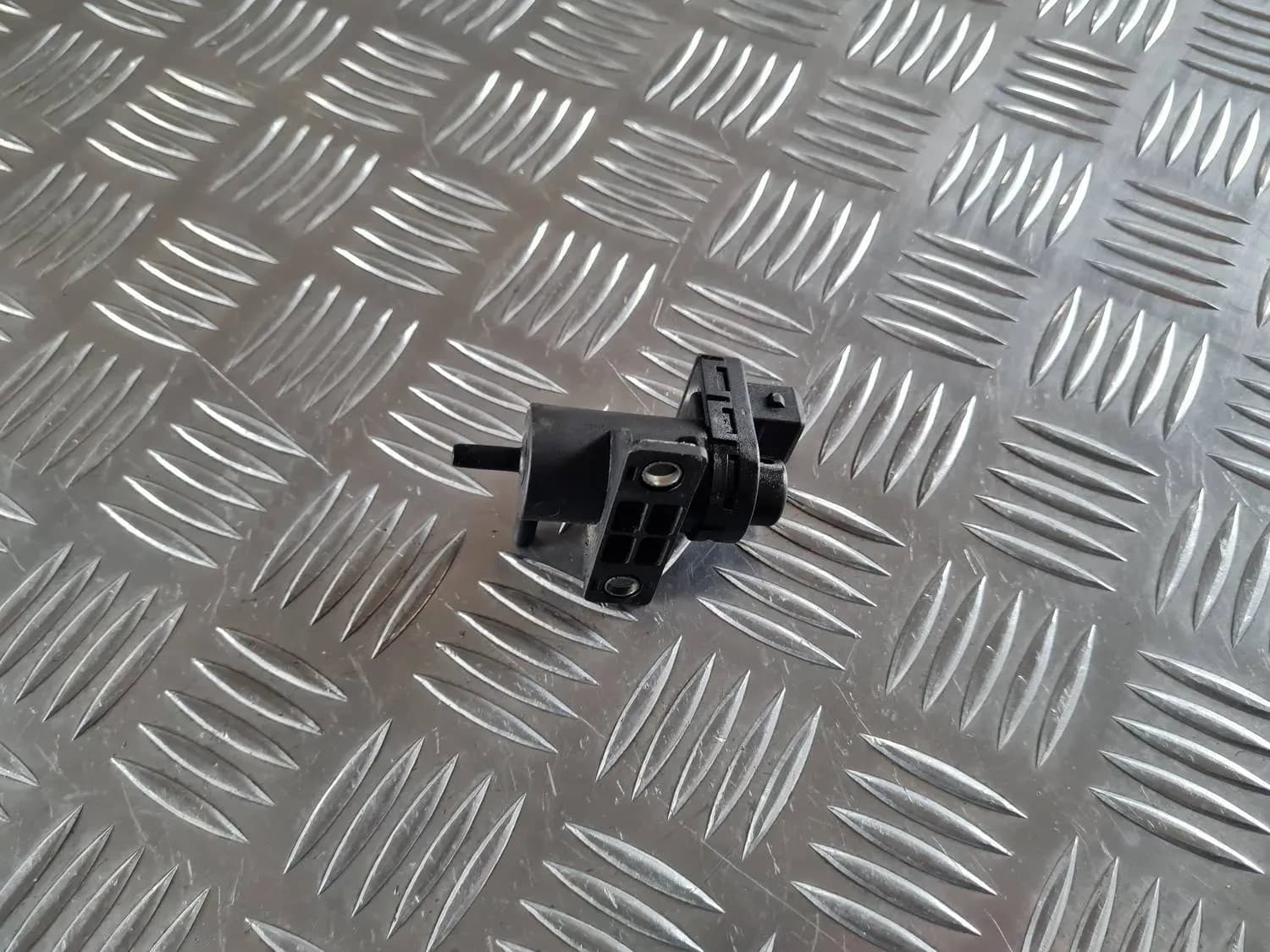Solenoīda vakuuma vārsts RENAULT SCENIC III 2011