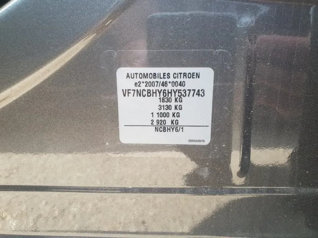 Foto izjauktais auto 5