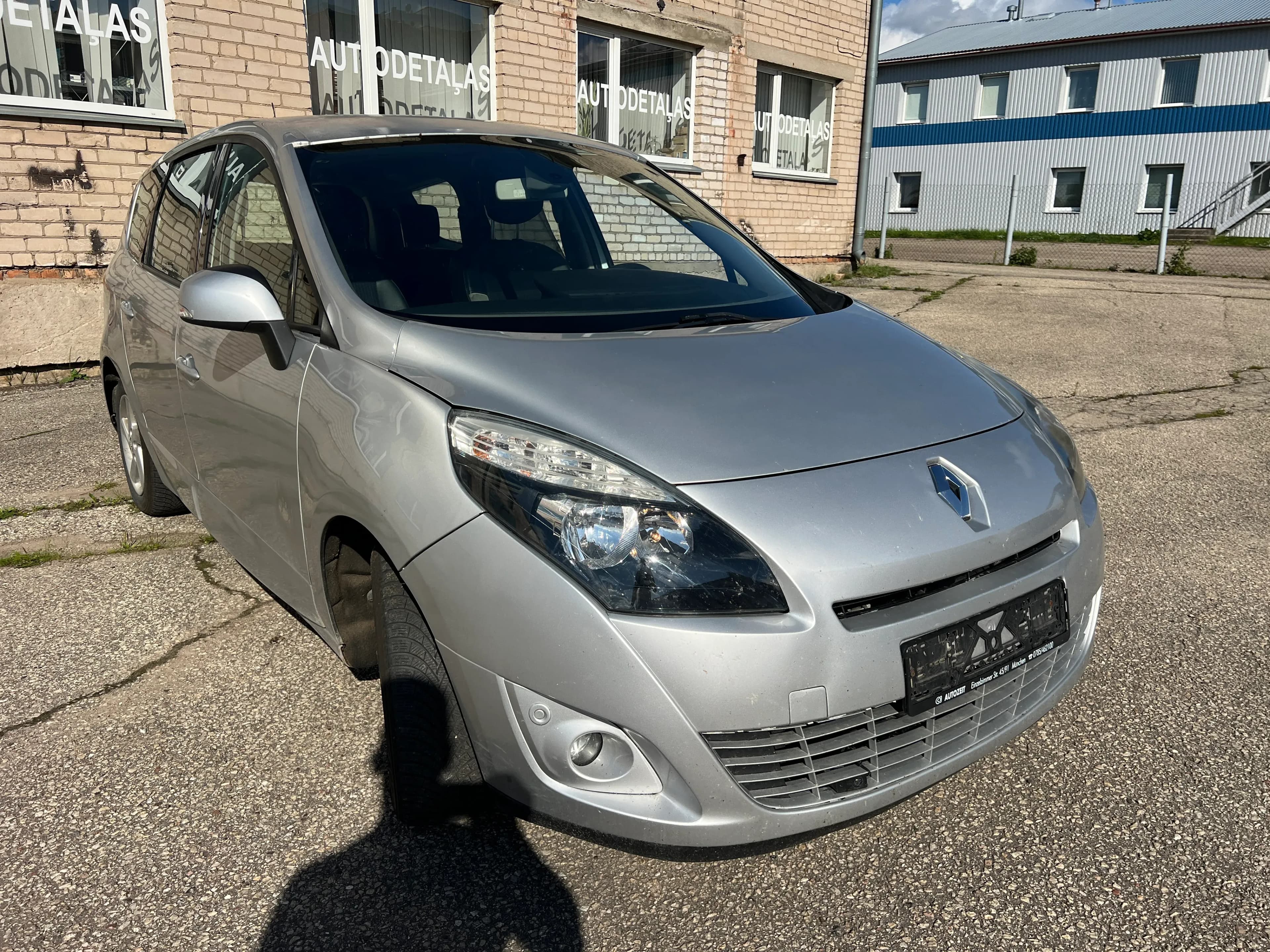 Foto izjauktais auto 4
