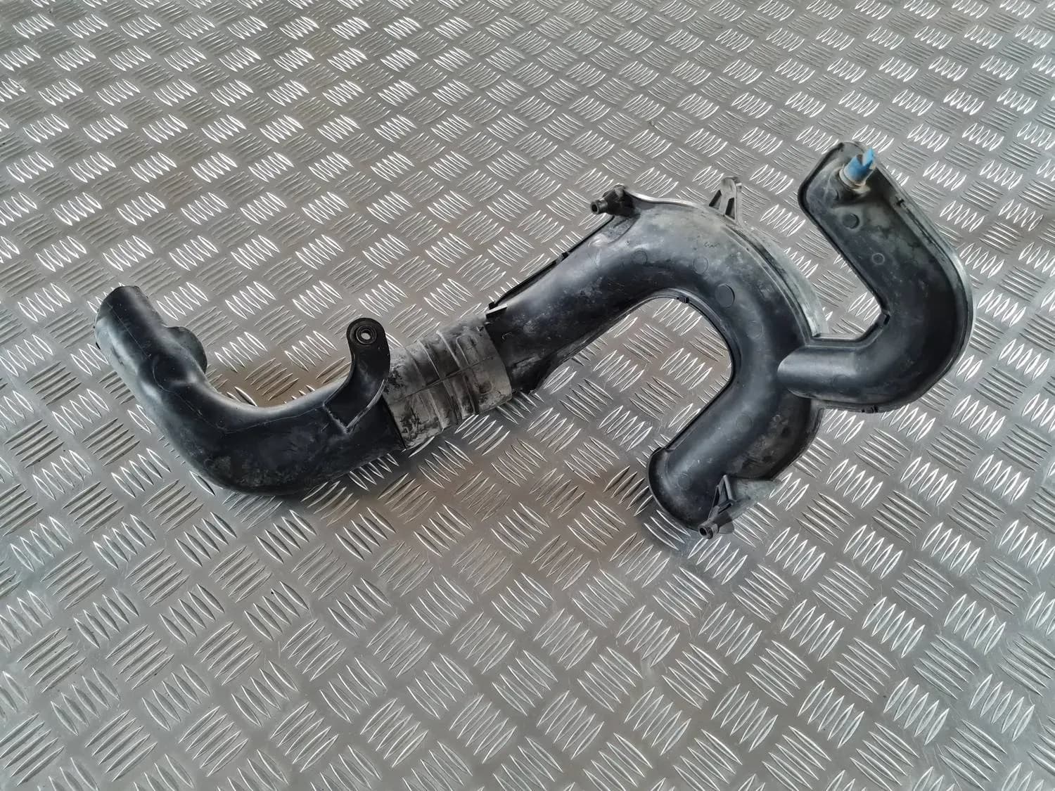 Gaisa ieplūdes caurule RENAULT SCENIC III 2011 - foto 5