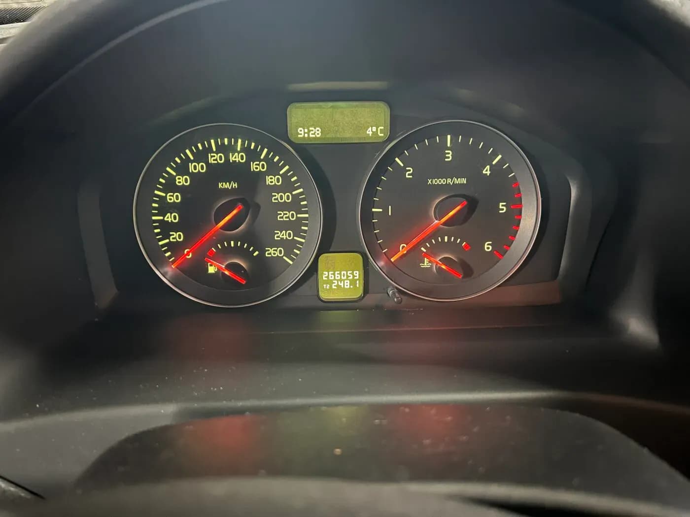 Foto izjauktais auto 1