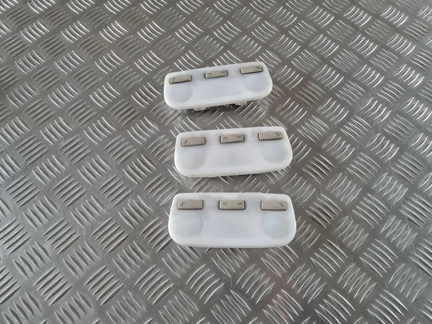 Salona apgaismojuma panelis RENAULT SCENIC III 2011 - foto 1