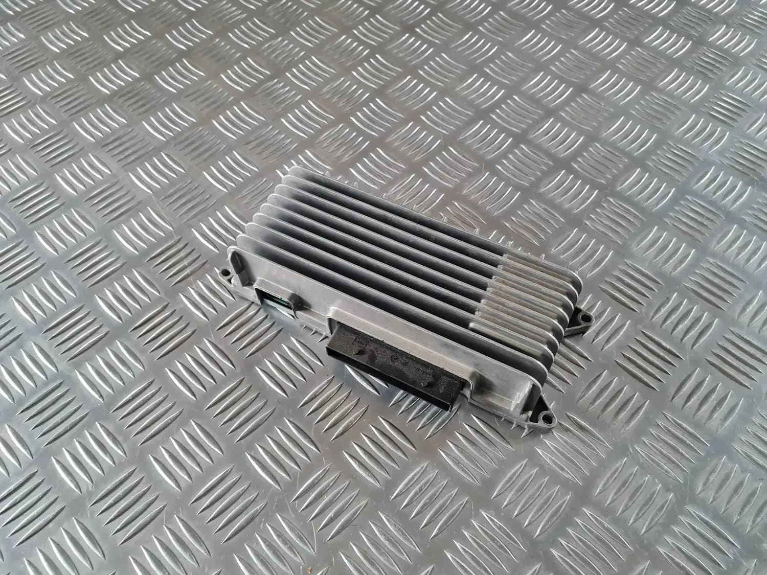 Audio pastiprinātāja bloks AUDI A6 2008