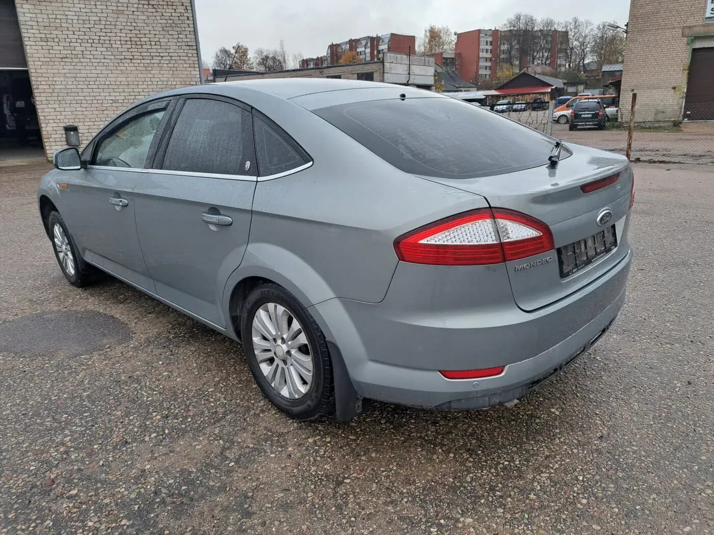 Foto izjauktais auto 4