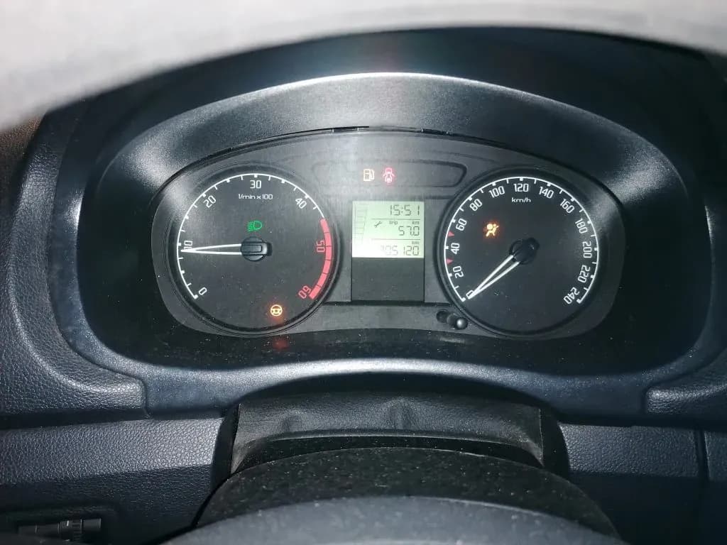 Foto izjauktais auto 4
