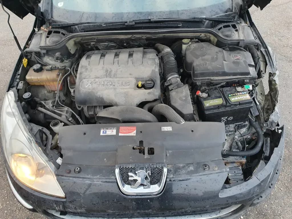 Foto izjauktais auto 1