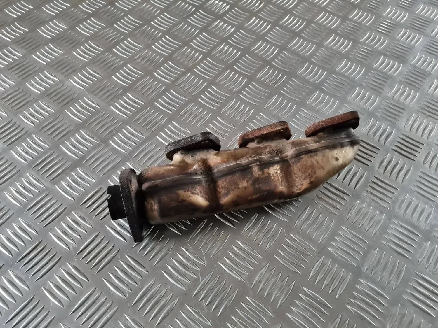 Izplūdes kolektors AUDI A6 2008