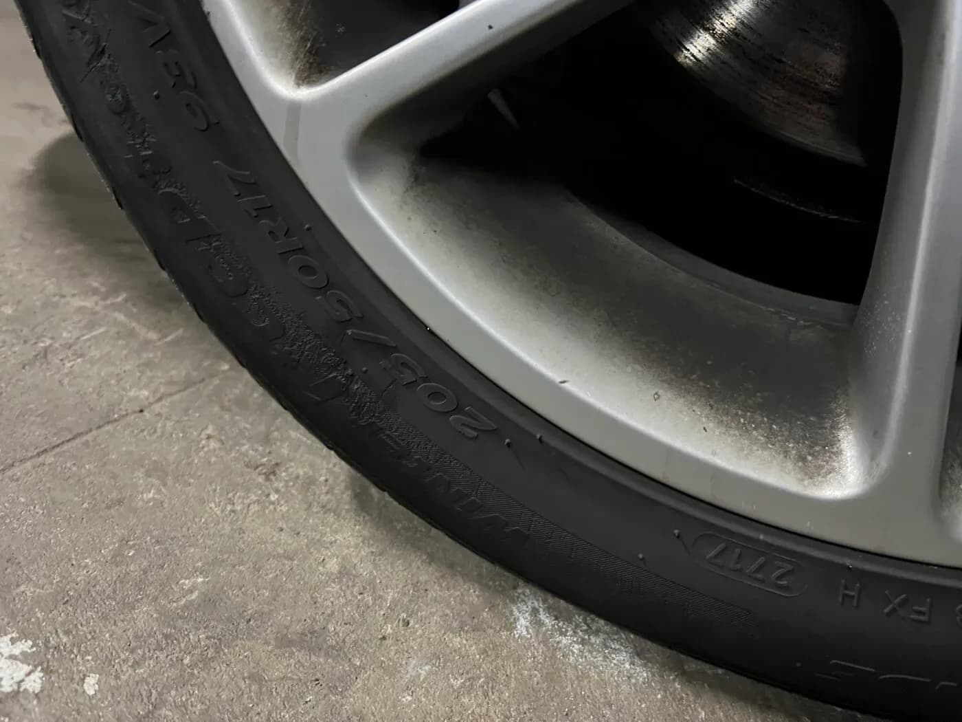 Foto izjauktais auto 2