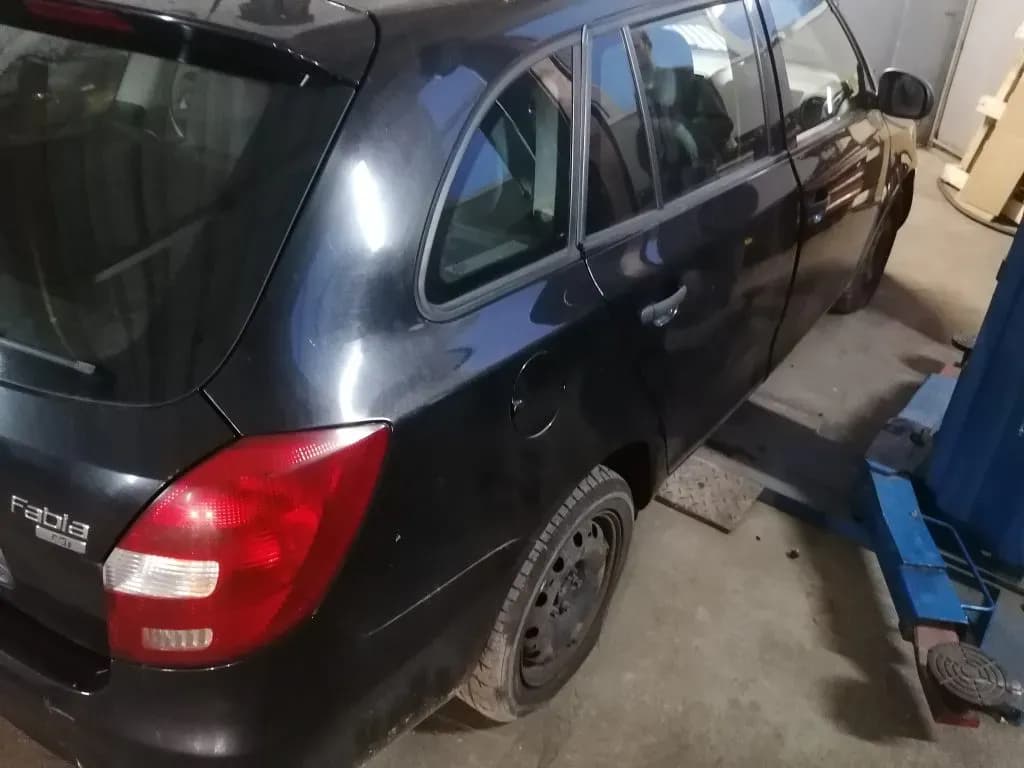 Foto izjauktais auto 3