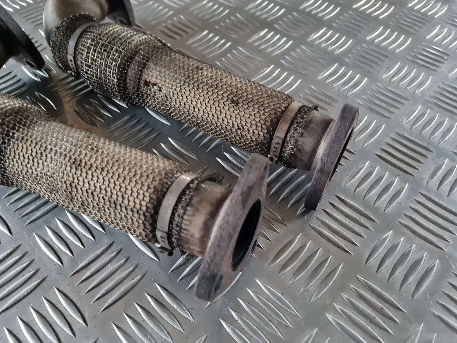 Turbīnas izplūdes caurule AUDI A6 2008 - foto 5
