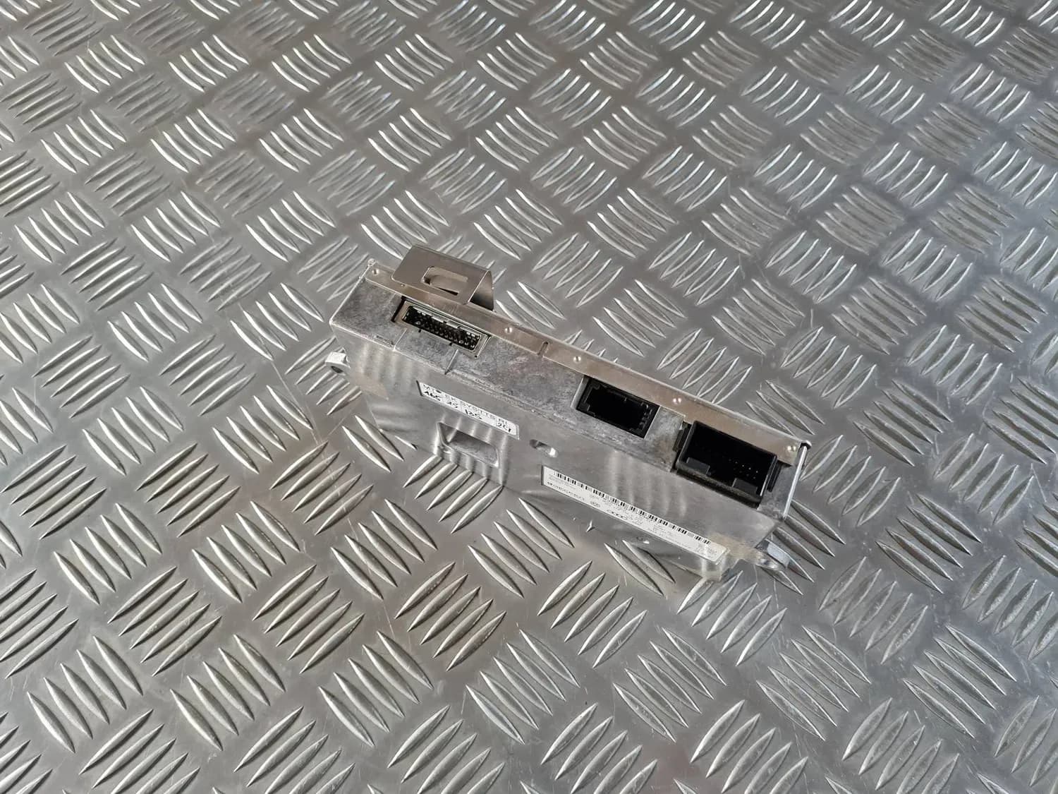 Multimēdijas vadības bloks AUDI A6 2008 - foto 2