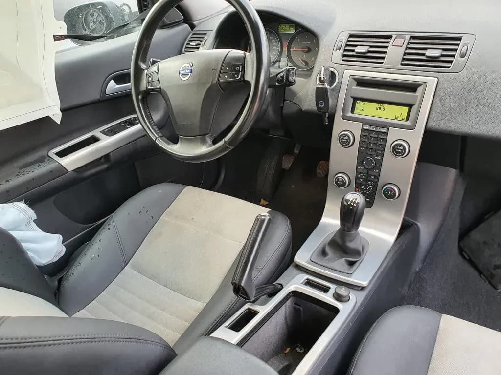 Foto izjauktais auto 5