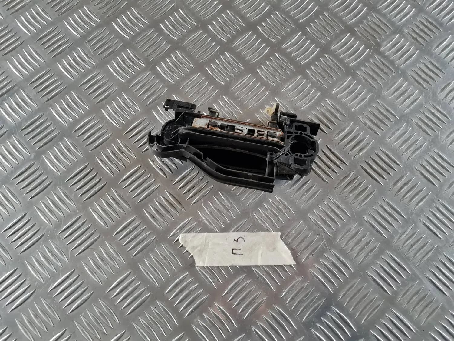 Aizmugurējāis labais durvju rokturis AUDI A6 2008