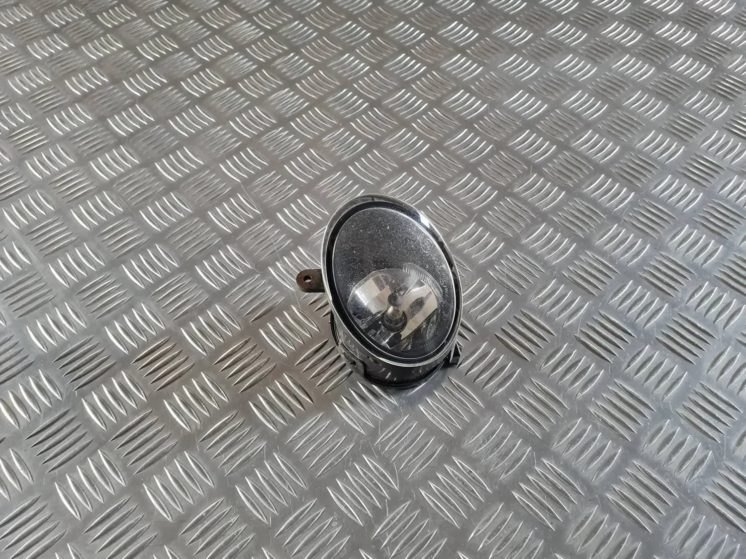 Miglas lukturis priekšā pa kreisi AUDI A6 2008
