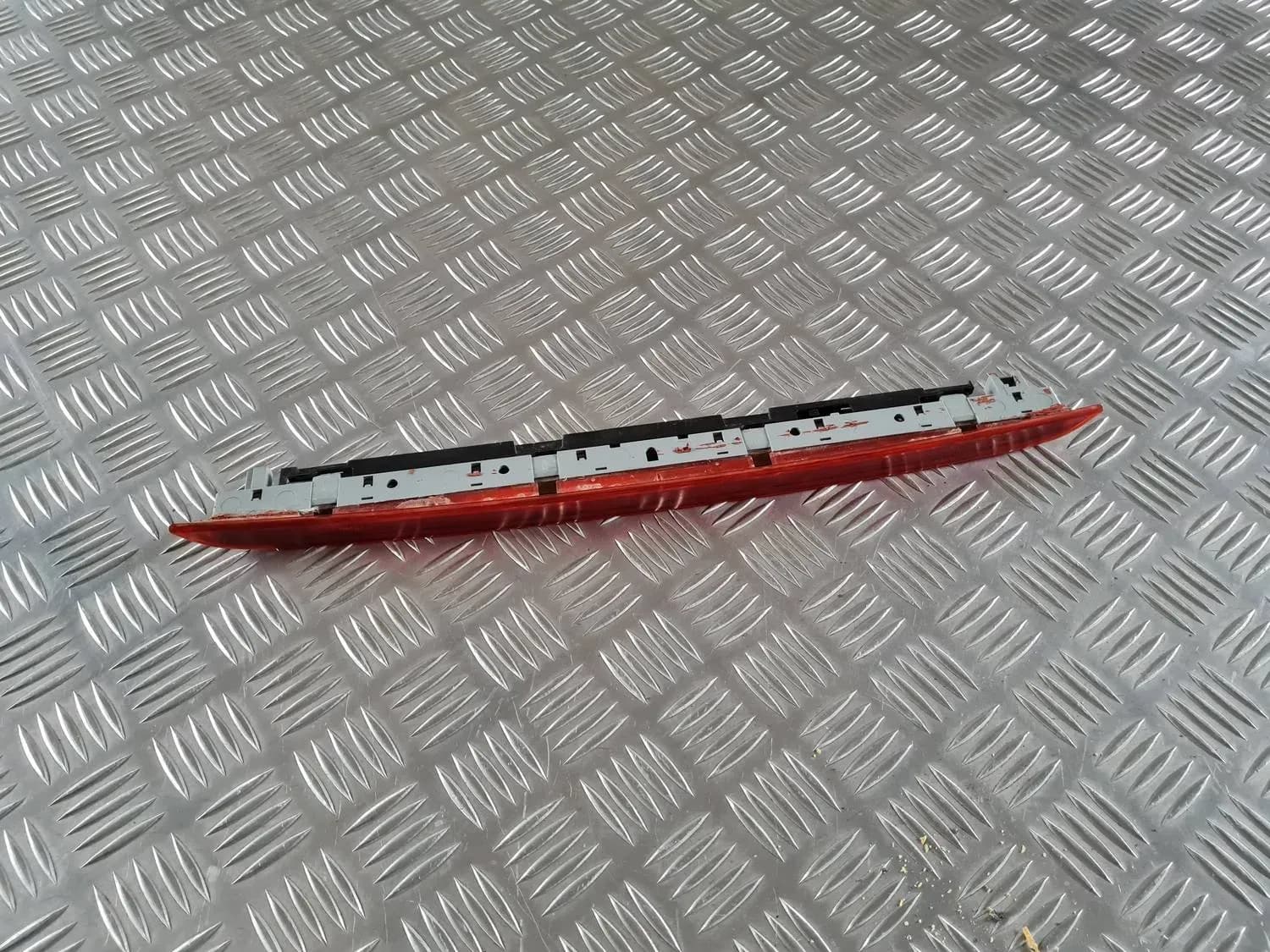 Stop signāls AUDI A6 2008 - foto 2