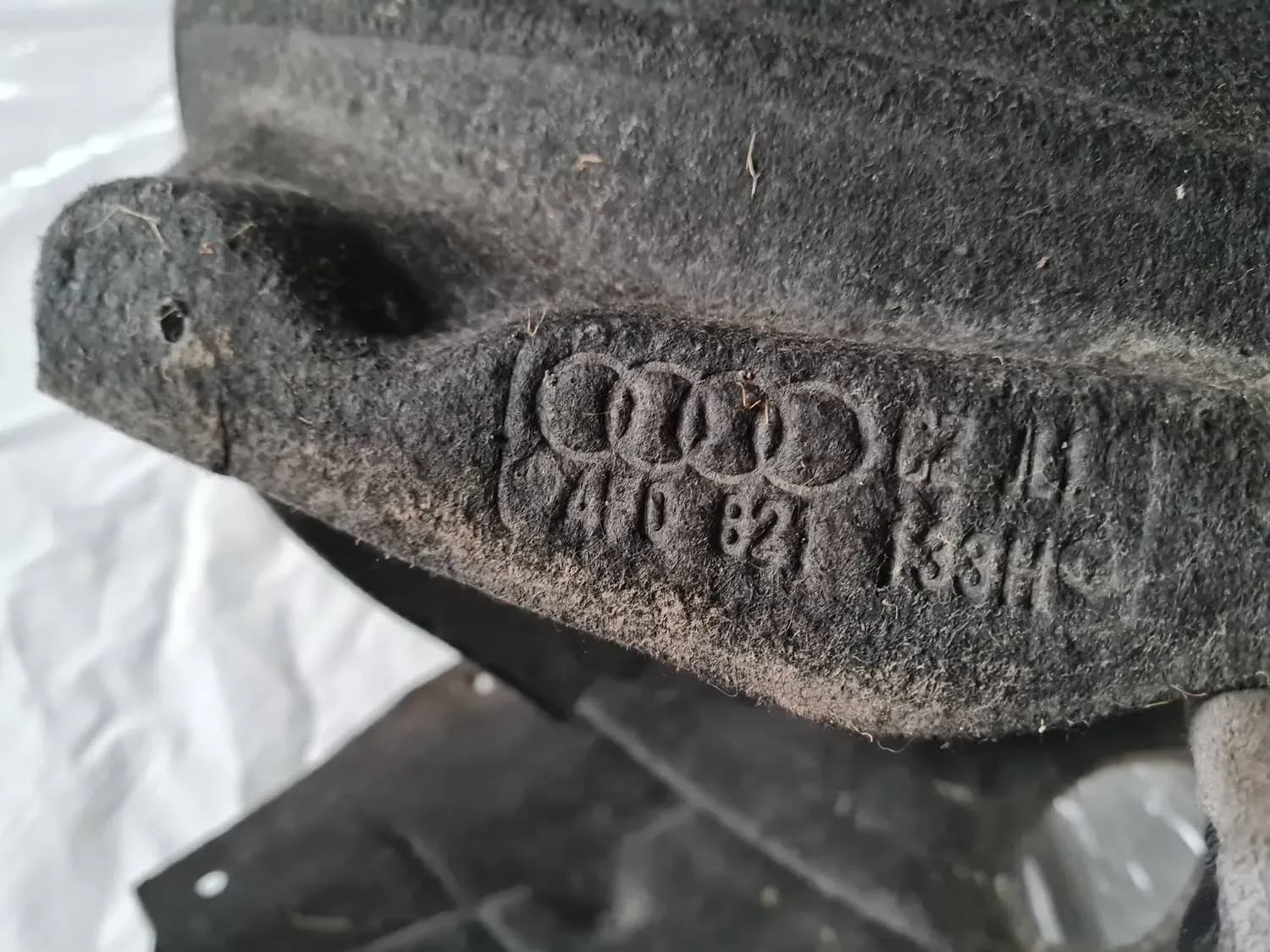 Priekšējais labais paspārns AUDI A6 2008 - foto 2