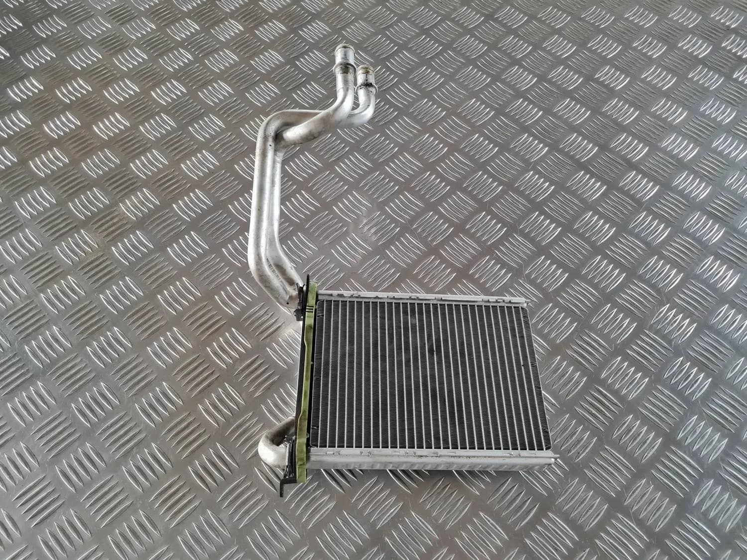 Apsildes sistēmas radiators RENAULT SCENIC III 2011