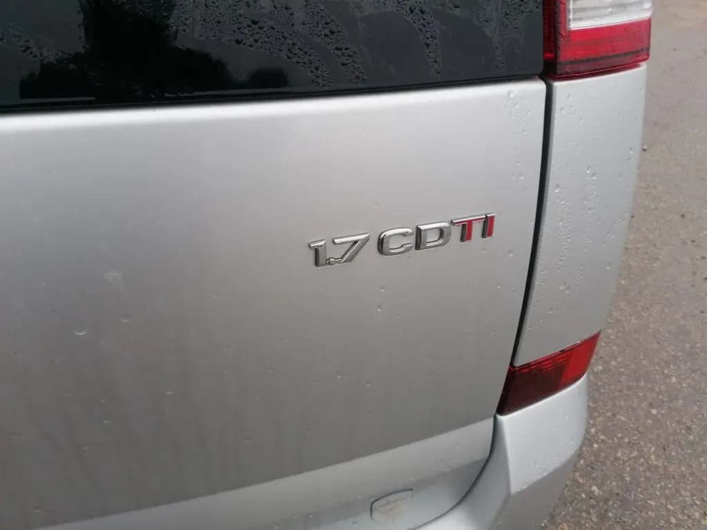 Foto izjauktais auto 2