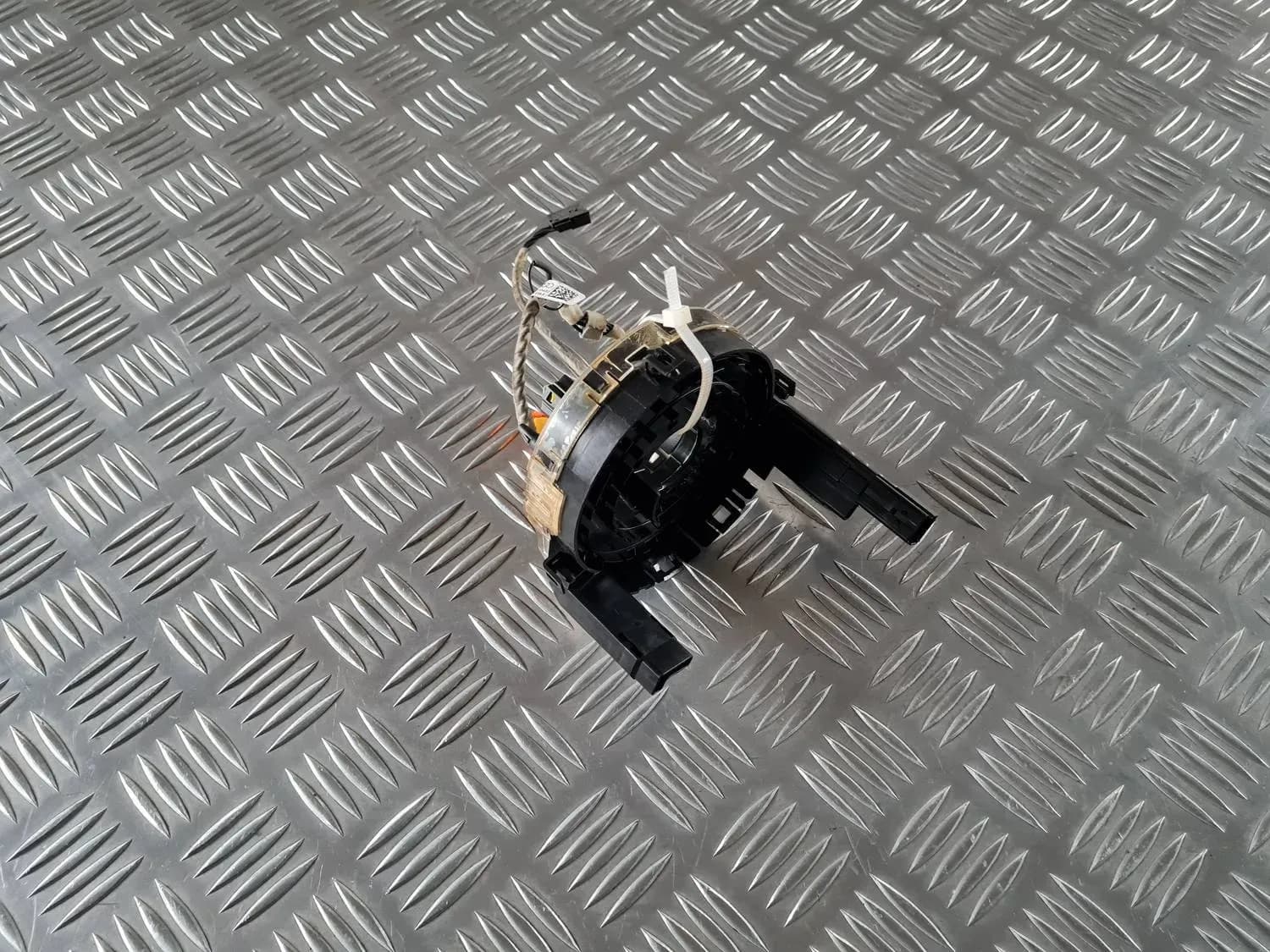 Drošības spilvena slīdgredzens AUDI A6 2008 - foto 2