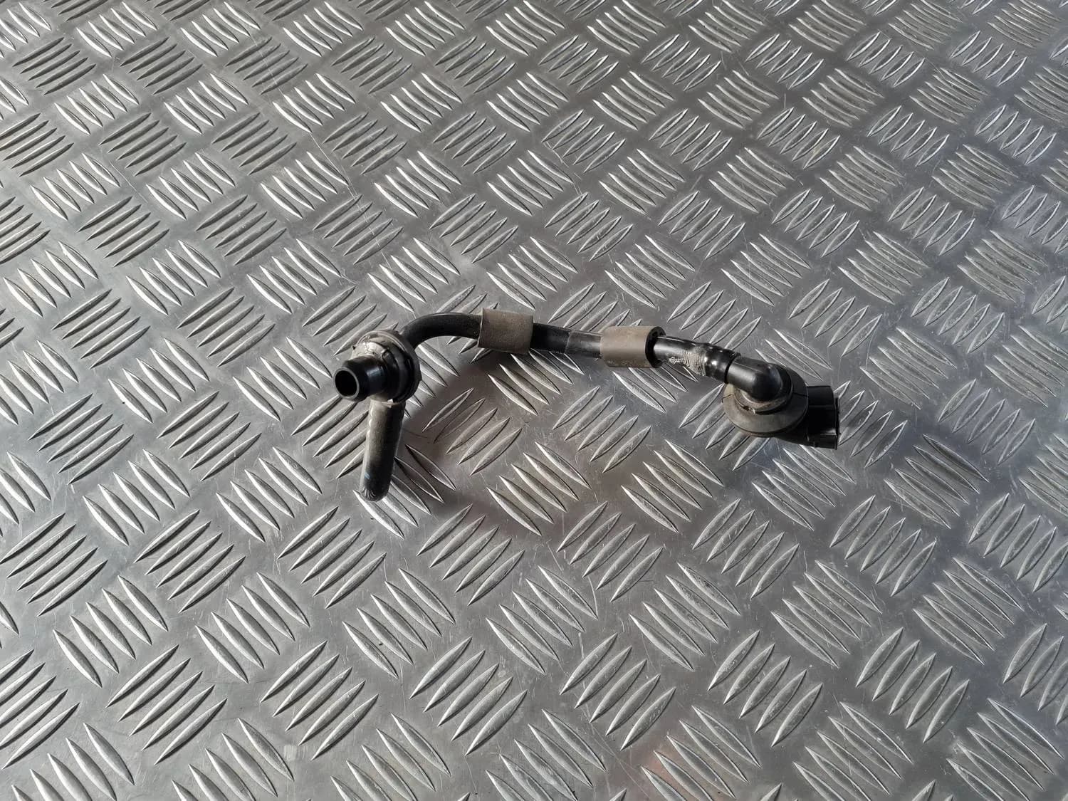Vakuuma bremžu pastiprinātāja caurule AUDI A6 2008