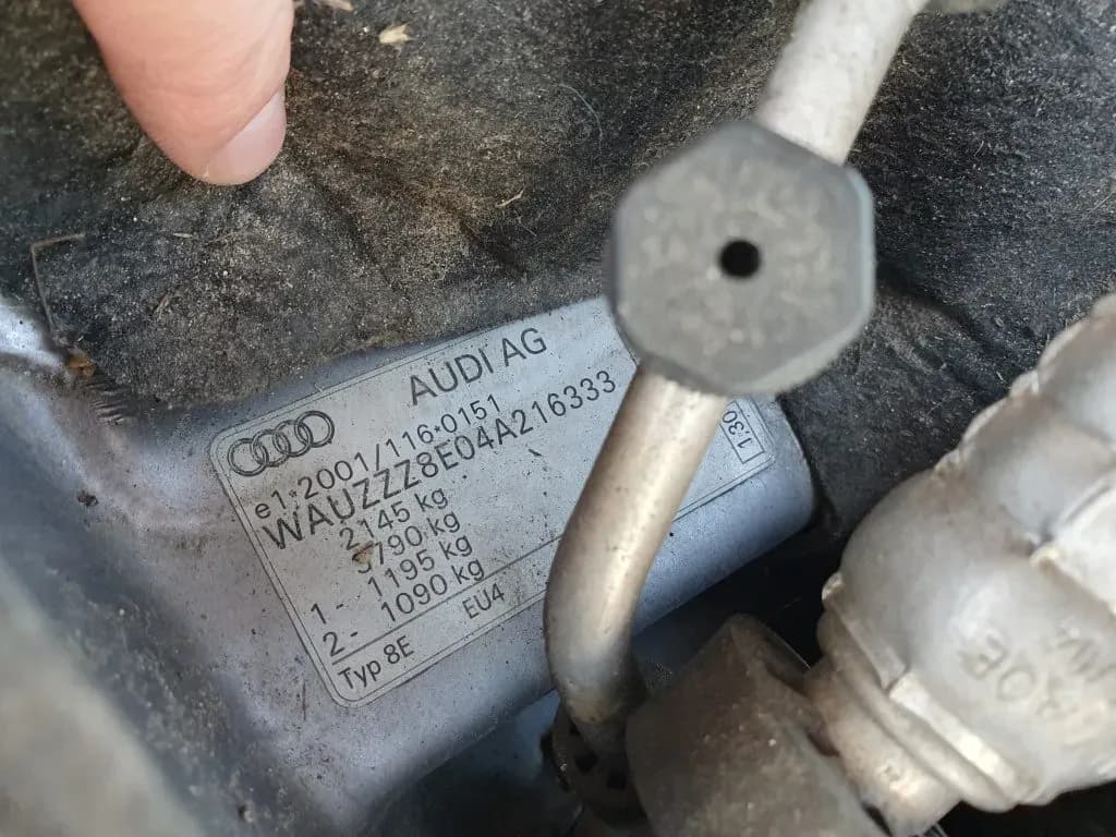 Foto izjauktais auto 1