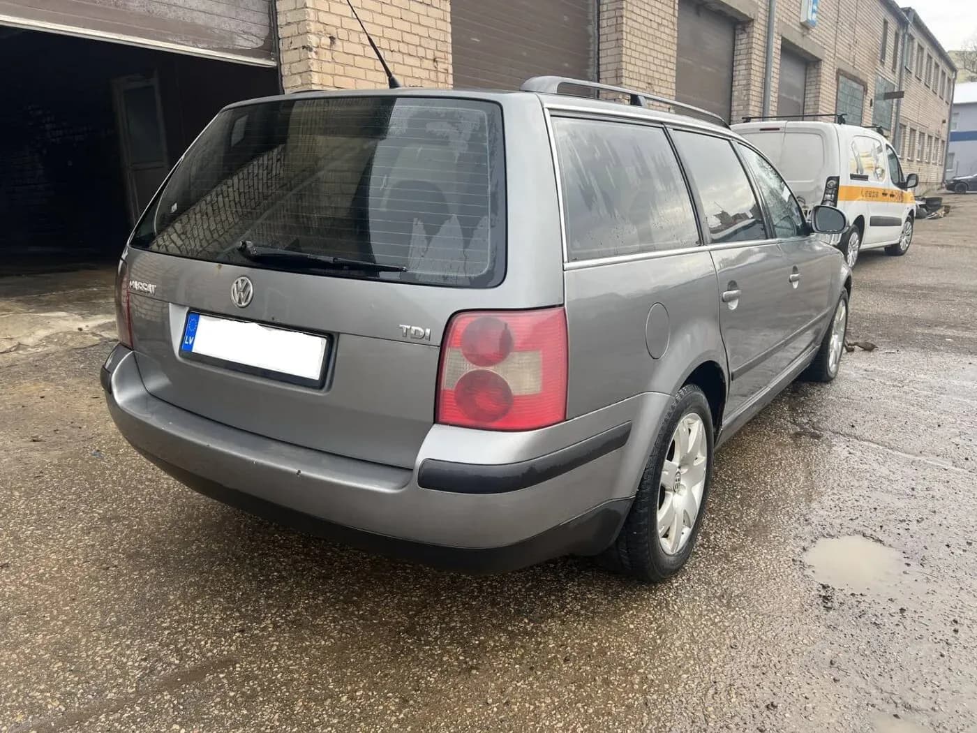 Foto izjauktais auto 5