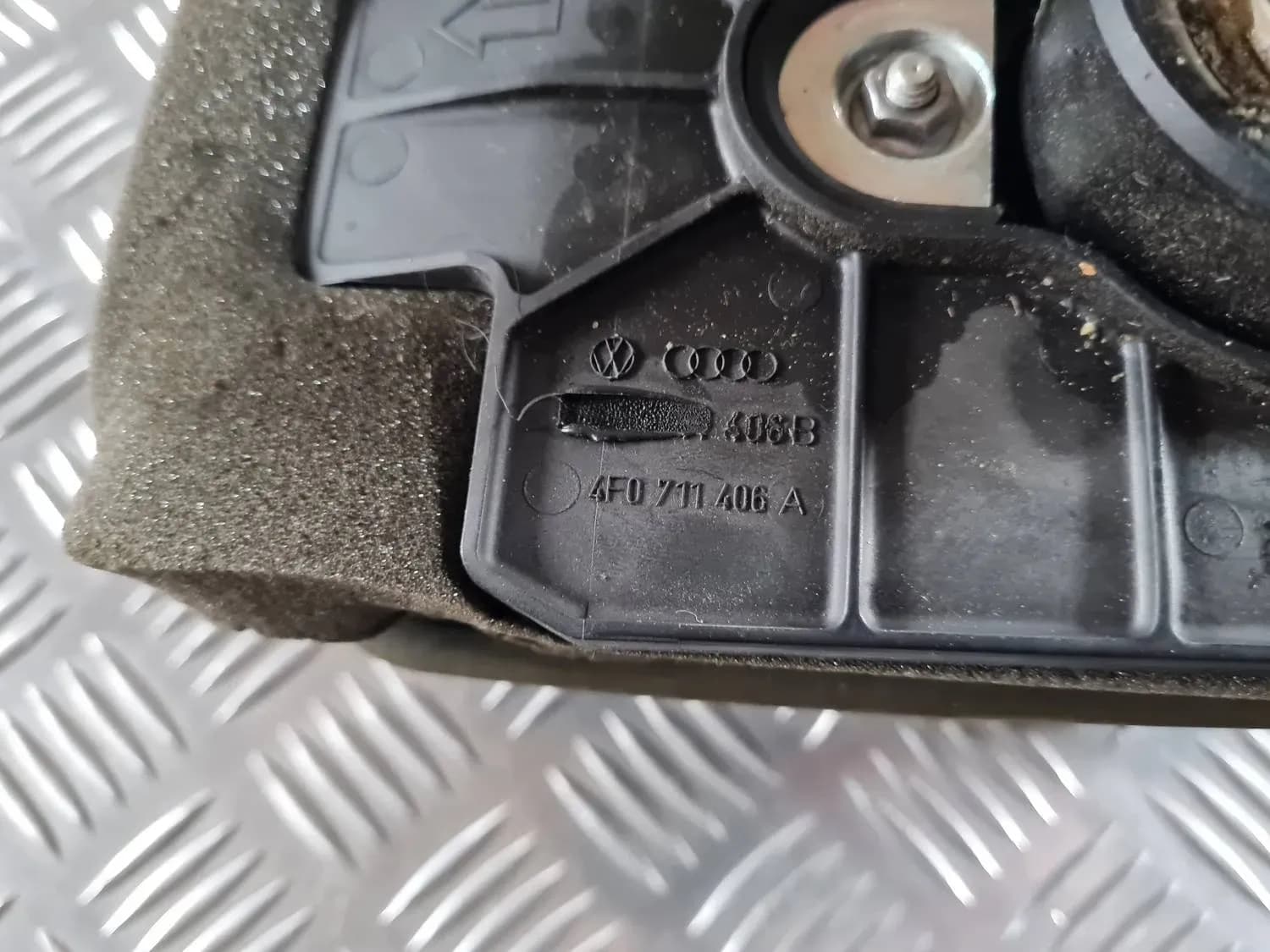 Ātrumu pārslēgšanas slēdzis AUDI A6 2008 - foto 4
