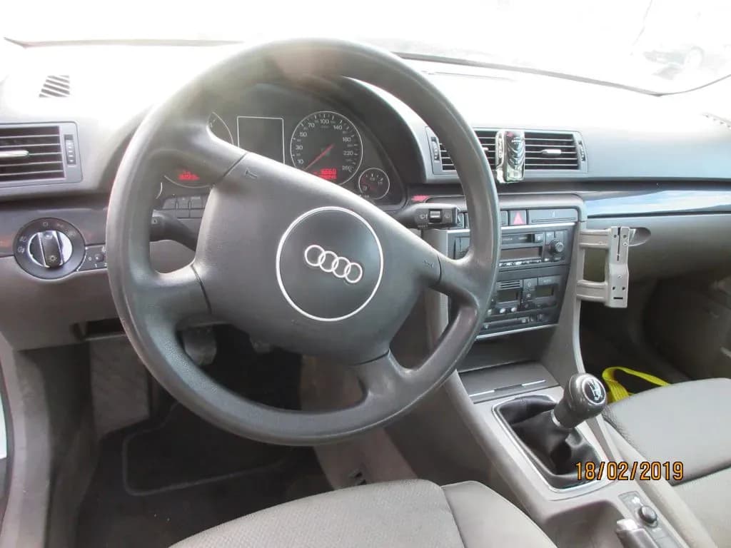 Foto izjauktais auto 5