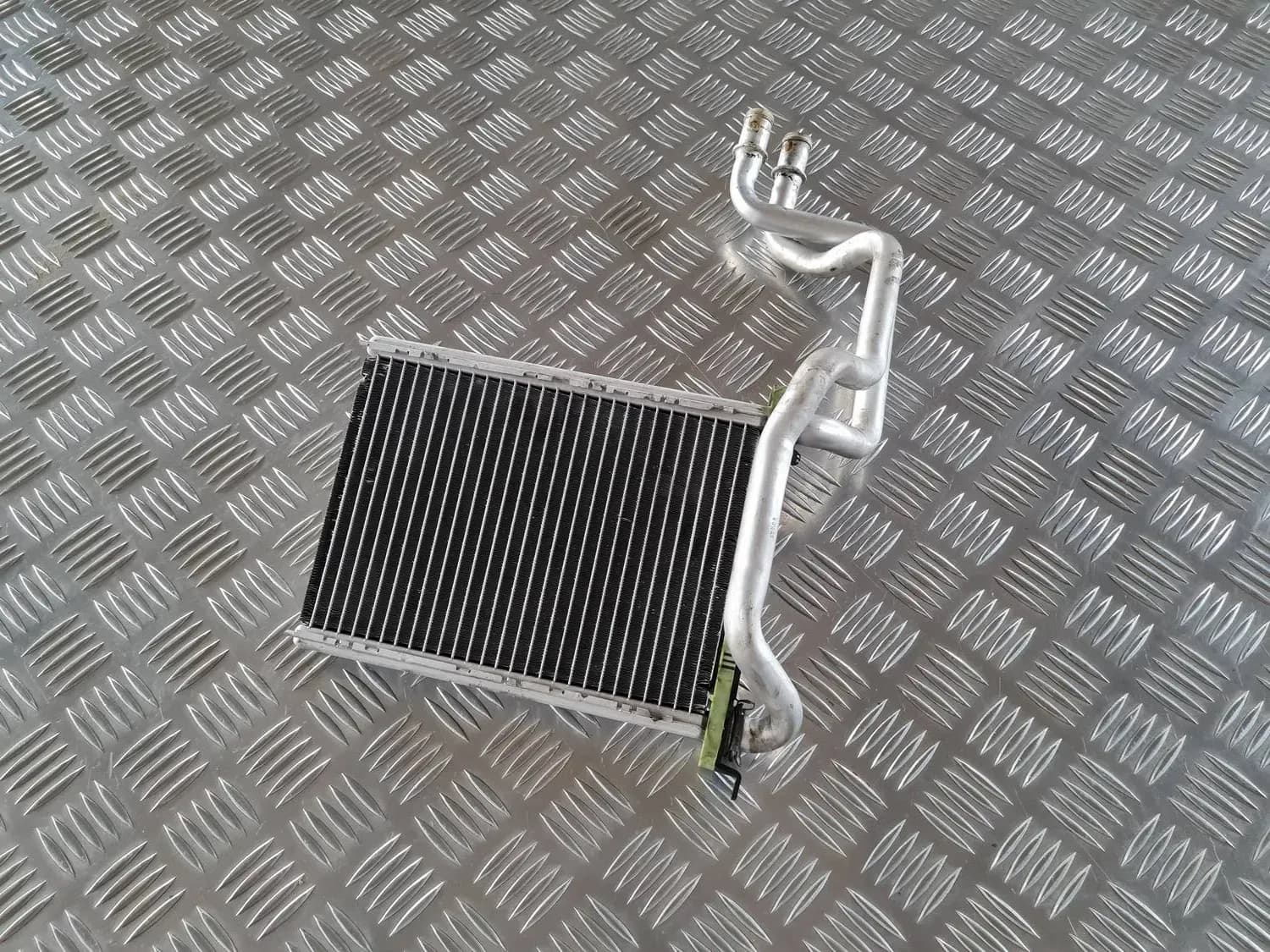 Apsildes sistēmas radiators RENAULT SCENIC III 2011 - foto 4
