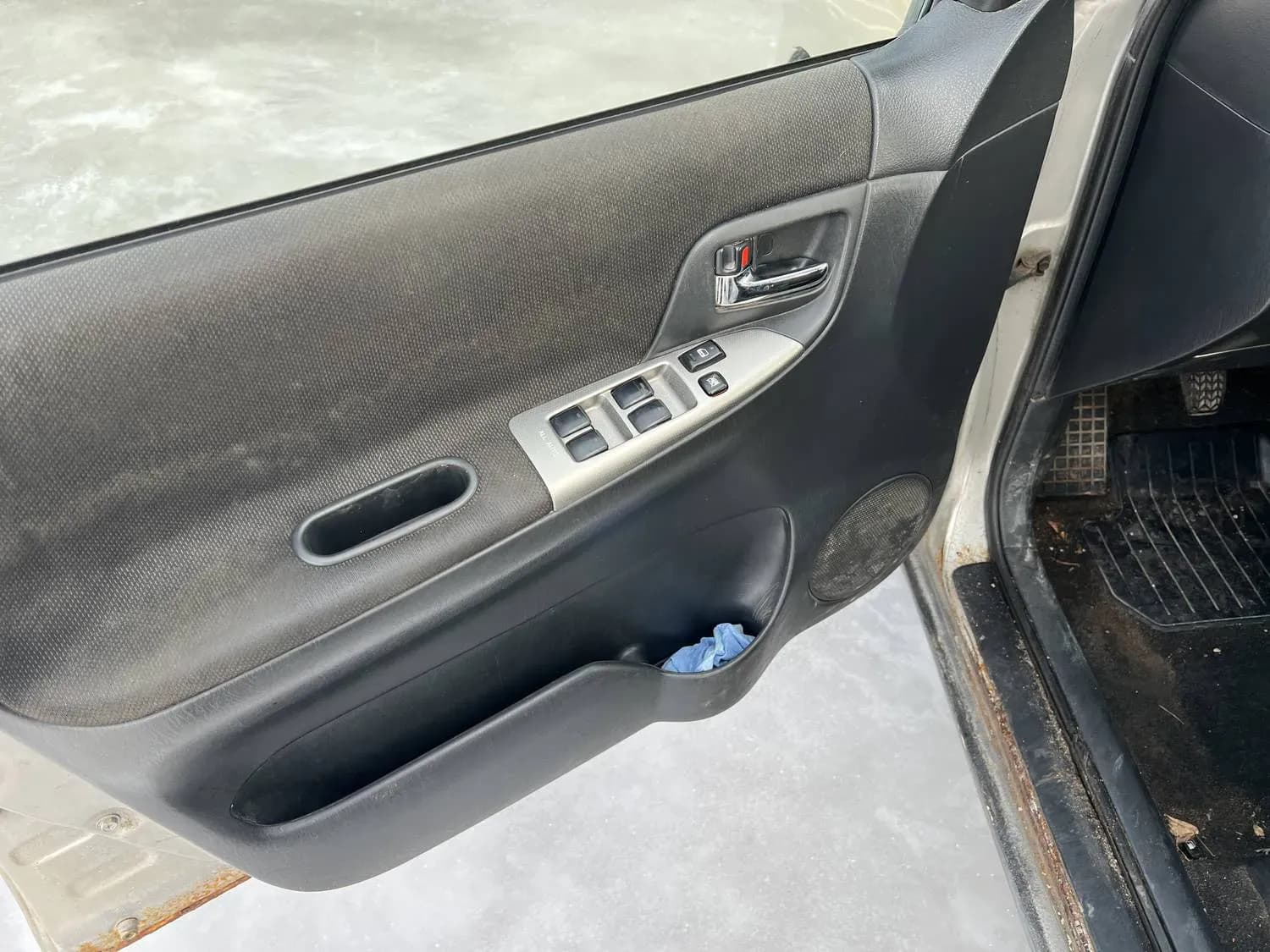 Foto izjauktais auto 4