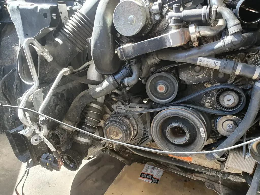 Foto izjauktais auto 1
