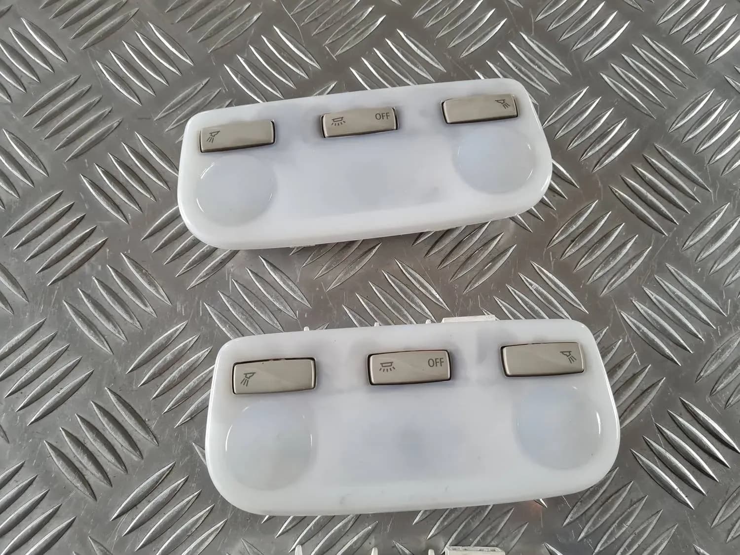 Salona apgaismojuma panelis RENAULT SCENIC III 2011 - foto 3
