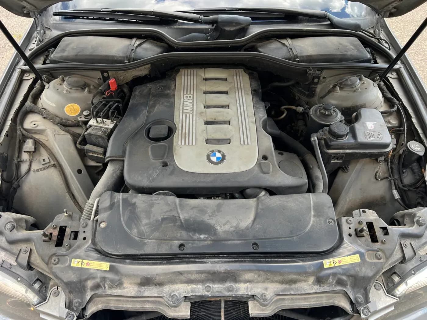 Foto izjauktais auto 2