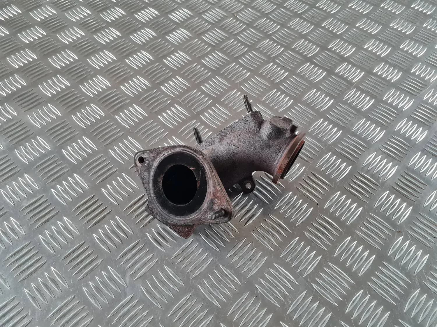 Turbīnas izplūdes caurule RENAULT SCENIC III 2011