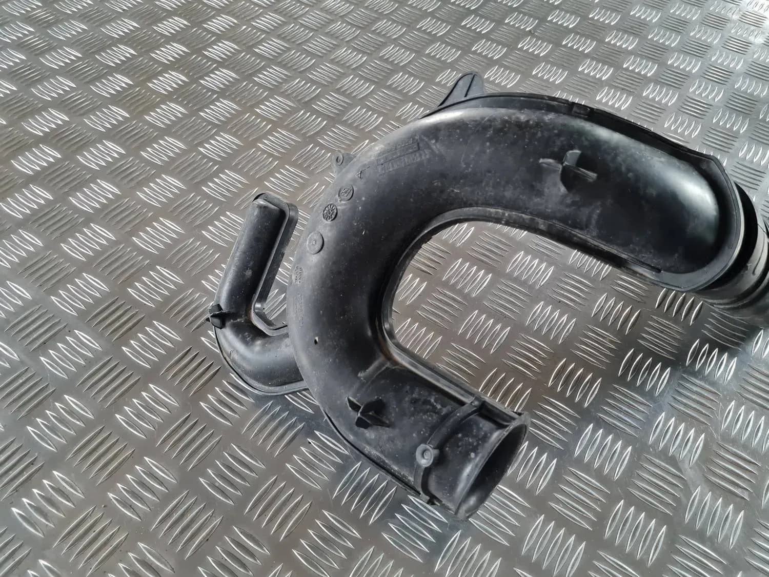 Gaisa ieplūdes caurule RENAULT SCENIC III 2011 - foto 2