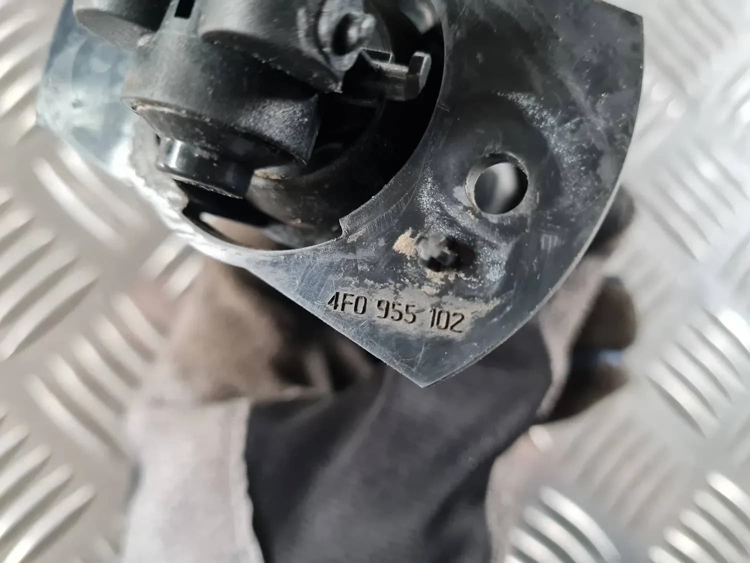 Lukturu mazgātāja sprausla AUDI A6 2008 - foto 5