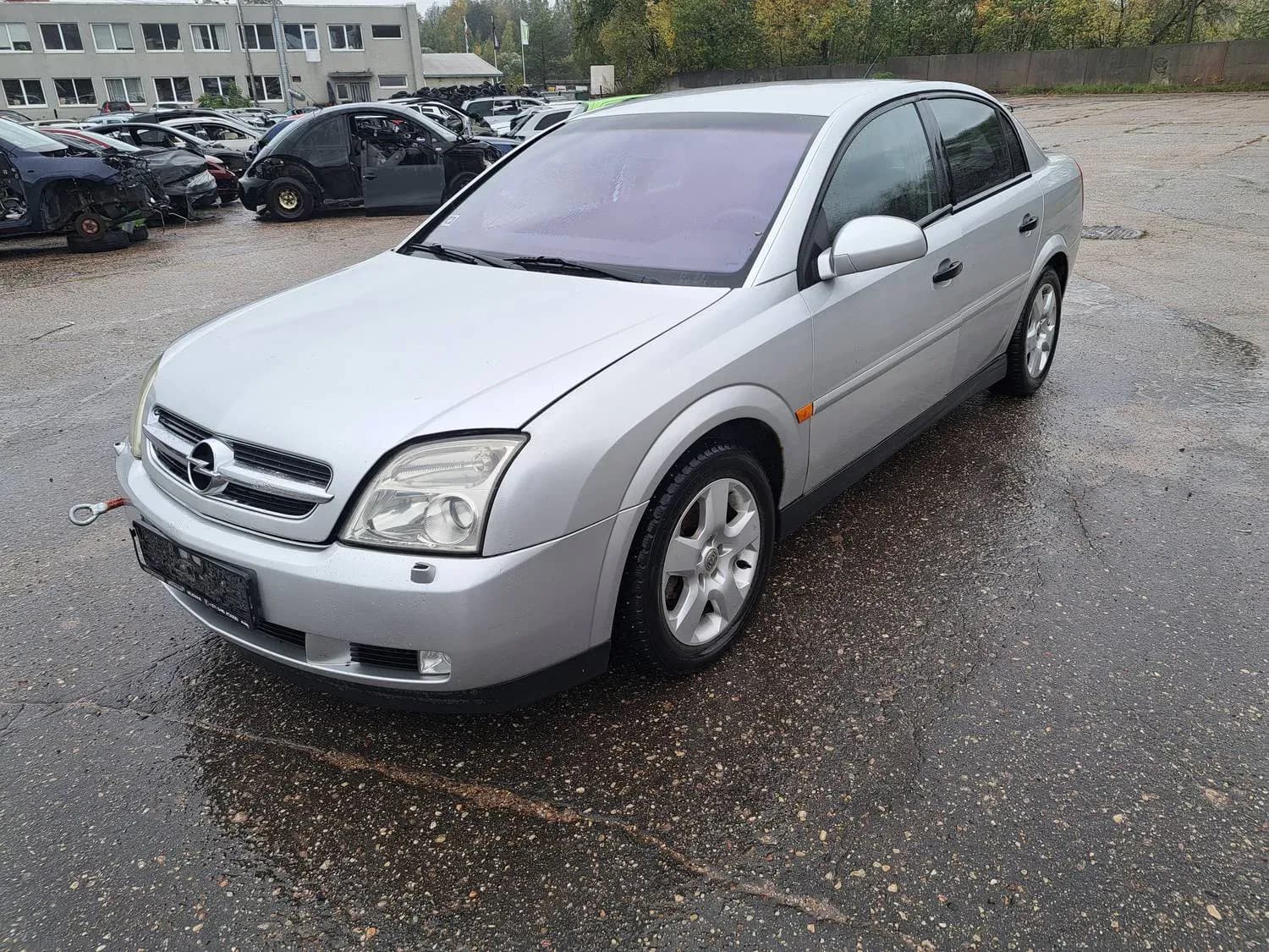 Foto izjauktais auto 1
