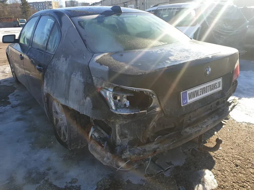 Foto izjauktais auto 3