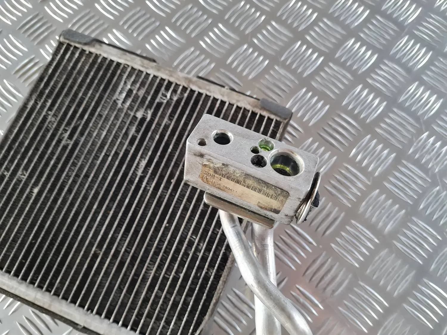 Gaisa kondicionēšanas radiators salonā RENAULT SCENIC III 2011 - foto 2