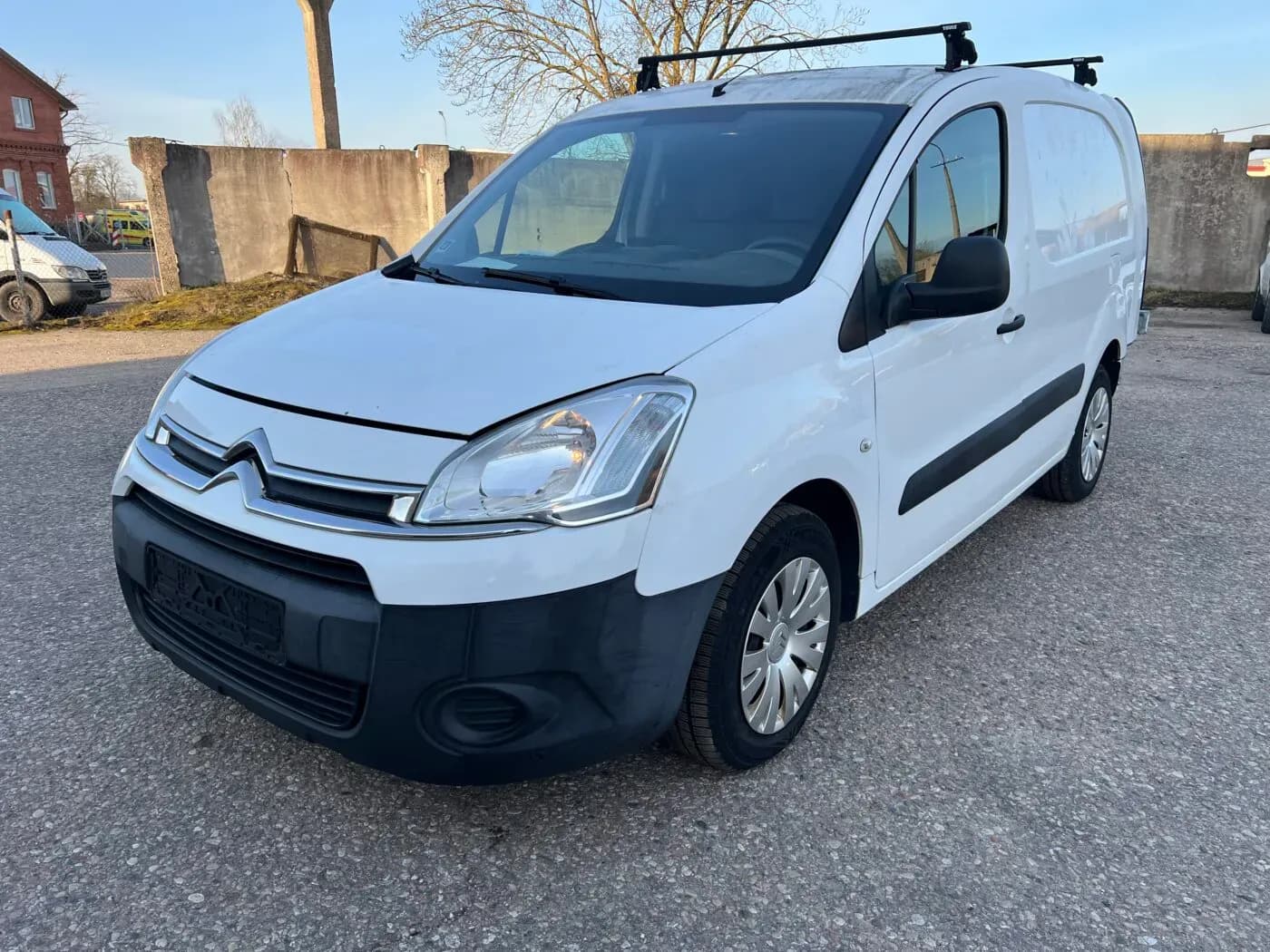 Foto izjauktais auto 3