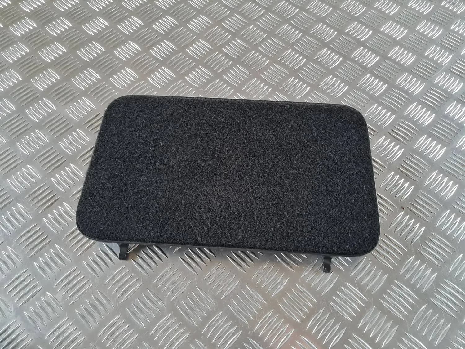 Priekšējo sēdekļu grīdas vāks RENAULT SCENIC III 2011