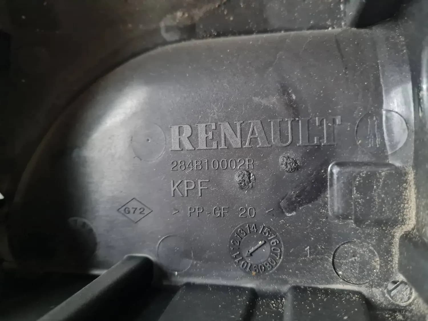Drošinātāju relejas kaste RENAULT SCENIC III 2011 - foto 5