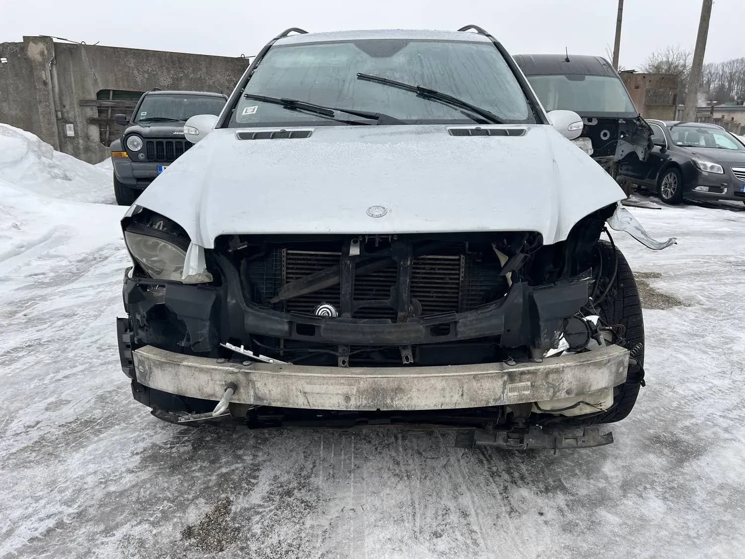 Foto izjauktais auto 4